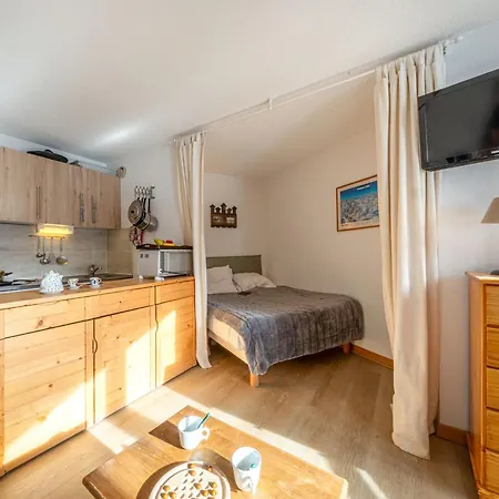 Sud Skis Aux Pieds A Val-d'isere, Animaux Acceptes - Fr-1-694-246 Apartman